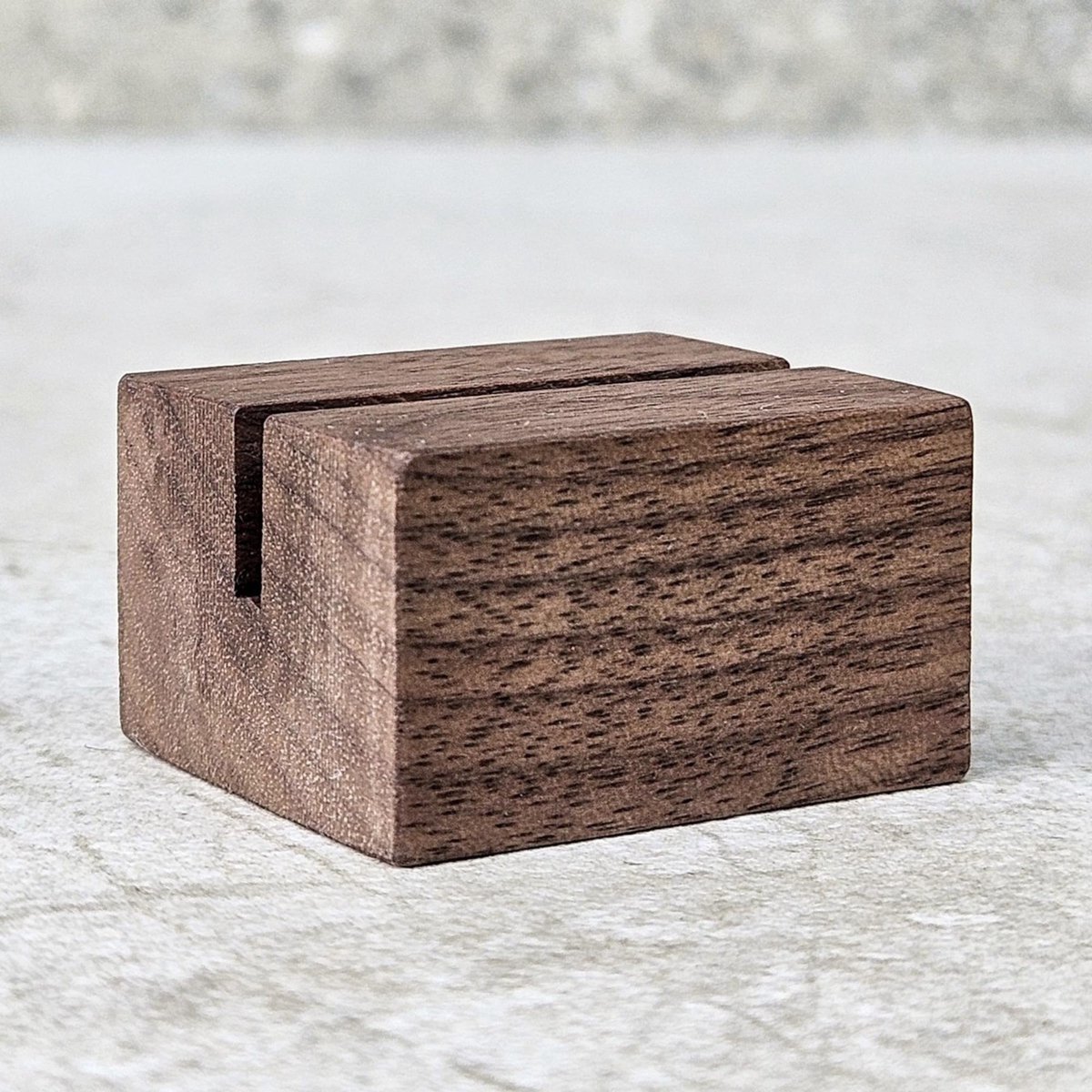 HOCHO Walnotenhouten Mini Kaartenhouder 34 mm – Luxe en Functioneel