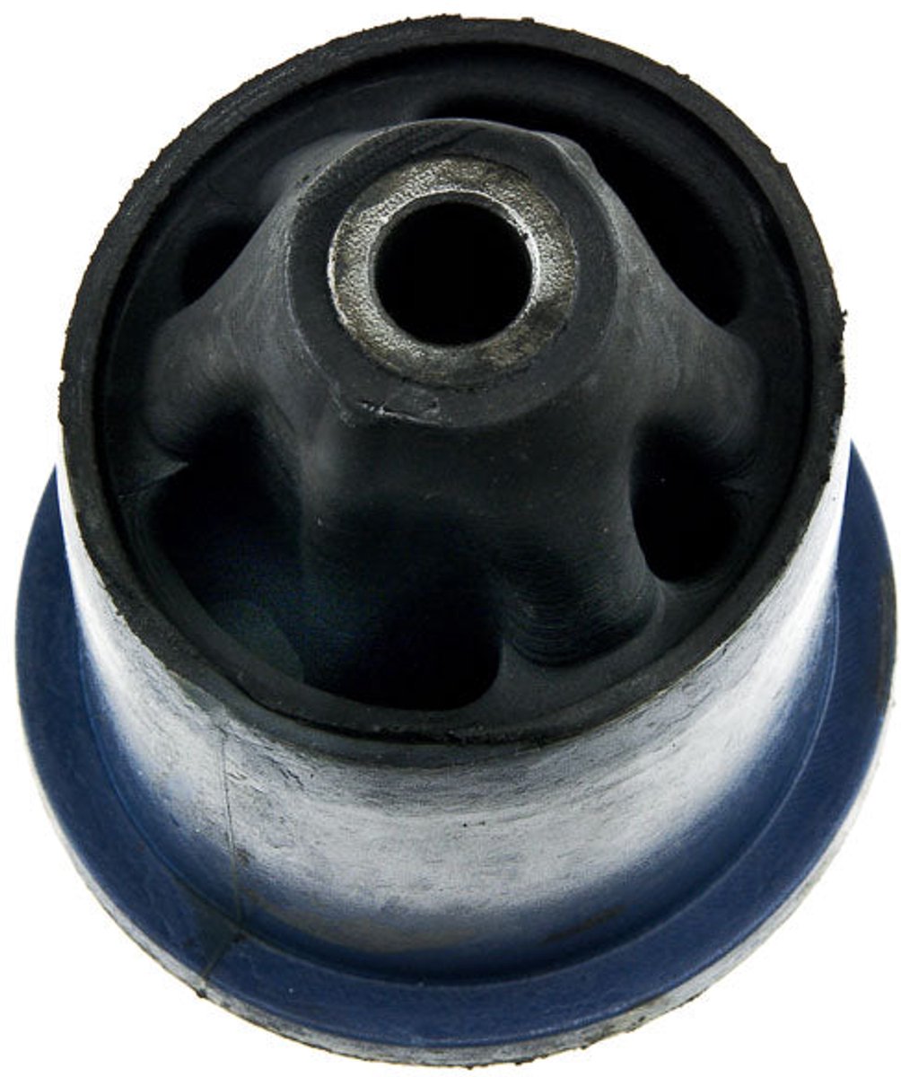 Draagarmrubber OEM 55501-BC64B