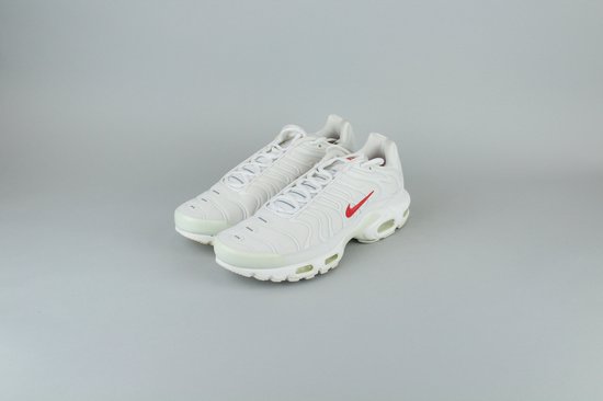 nike supreme air max white