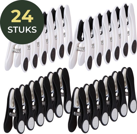 Een bos van 24 knijpers, half zwart en half wit.