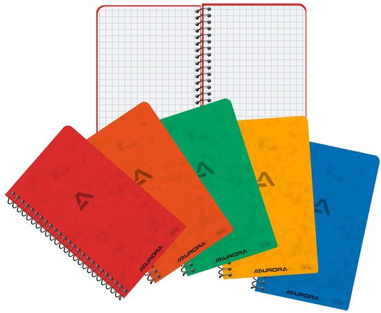 Ensemble de cinq carnets Aurora rouge, orange, vert, jaune et bleu, avec un carnet ligné ouvert derrière.