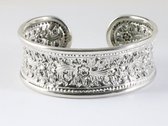 Bracelet à pince en argent massif avec gravure florale