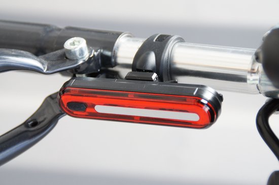 Fiets Achterlicht Urban Proof Ultra Bright - USB oplaadbaar — afbeelding 5