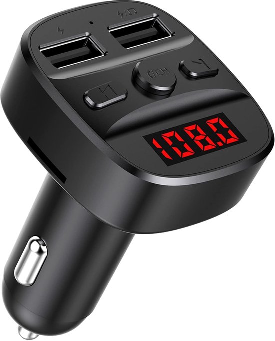 Émetteur FM noir avec double port USB, boutons de commande et affichage numérique rouge, montré sous un angle.
