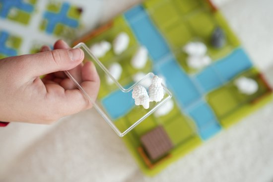 SmartGames Schaapjes Tellen - Logisch Denkspel - 60 Opdrachten - Compact Reisspel & Solospel - Vanaf 7 Jaar