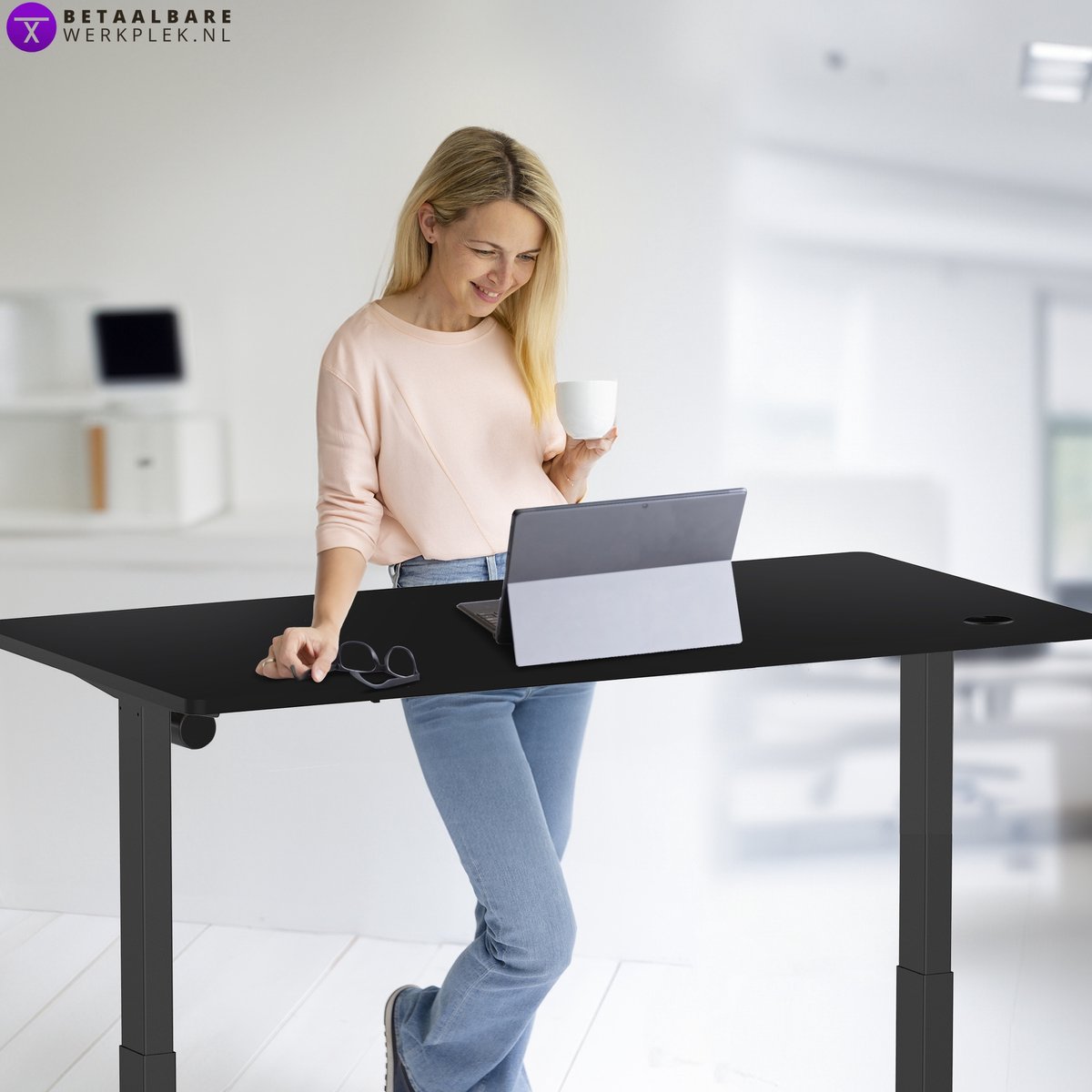 Betaalbarewerkplek Zit Sta Bureau Elektrisch - 140x70 - Zwart - Bol