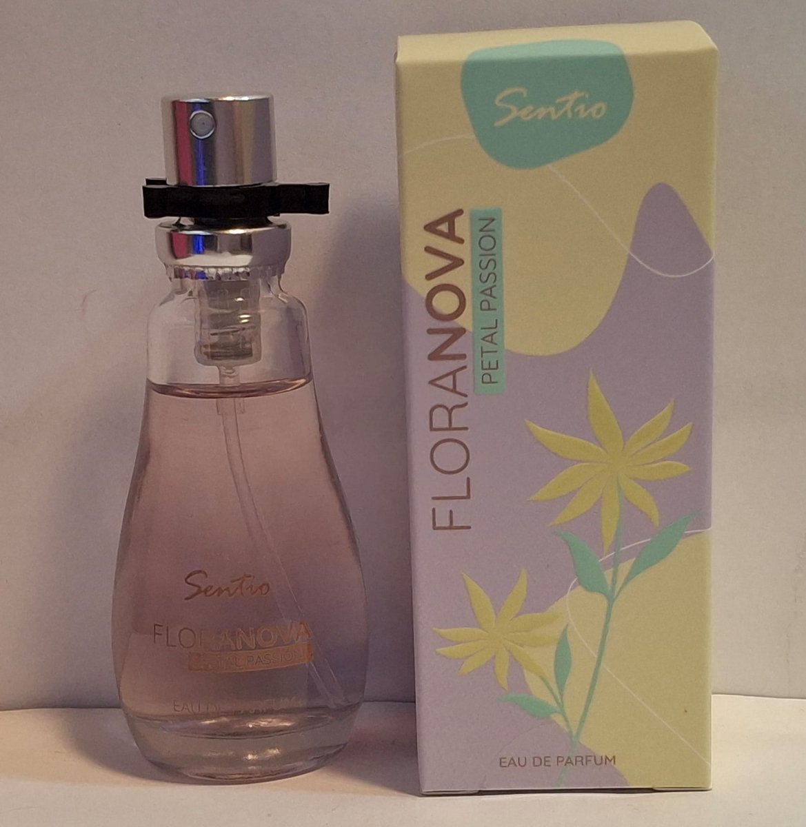 Sentio Flora Nova Petal Passion Handtasformaat eau de parfum 15ml