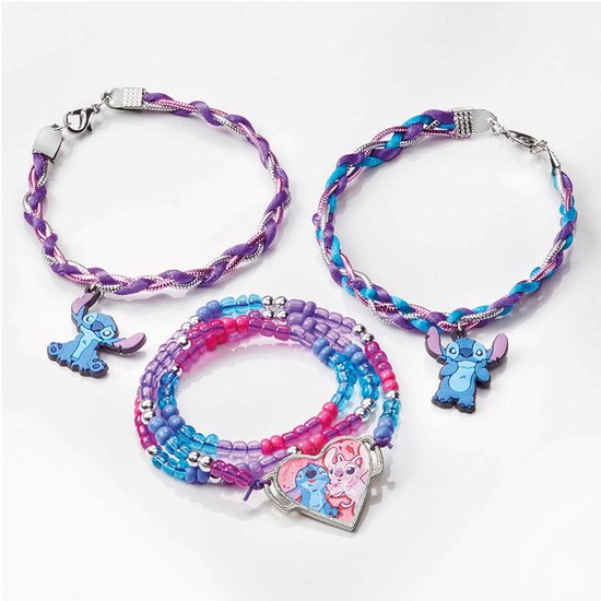 Réalisation de bracelets à breloques Totum Disney Stitch 3 avec perles et coeur et 2 breloques Stitch et techniques d'emballage et de tressage - speelgoed créatifs