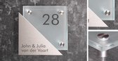 Naambord van echt mat glas en RVS - naamplaat - naambord - naambordje - naambord van glas - uniek naambord - huisnummerbord - huisnaambord - huisbord - gegraveerd naambord - gegrav