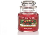 Yankee Candle Geurkaars Small Red Apple Wreath - 9 cm / ø 6 cm