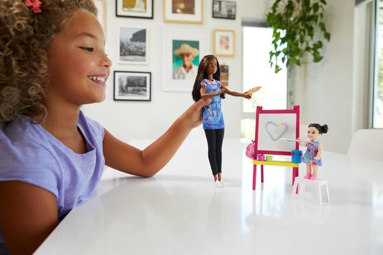 Barbie Kunstlerares en Speelset van Barbie — afbeelding 4