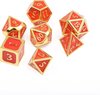 Afbeelding van het spelletje Top Dice™ - 7 Metalen Dobbelstenen Dungeons & Dragons – Goud met Rood – Polydice set TRPG