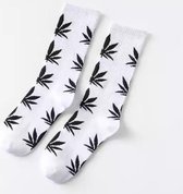 Wietsokken - Cannabissokken - Wiet - Cannabis - wit-zwart - Unisex sokken - Maat 36-45