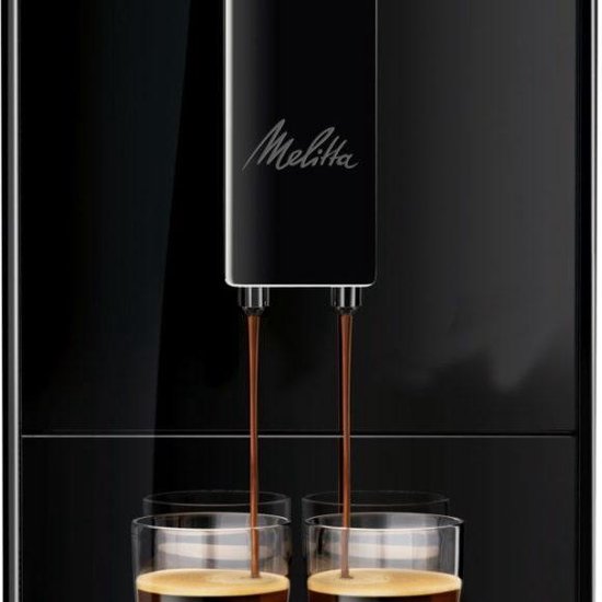 Gedetailleerde opname van een zwarte Melitta Caffeo Solo espressomachine die koffie in twee glazen schenkt.