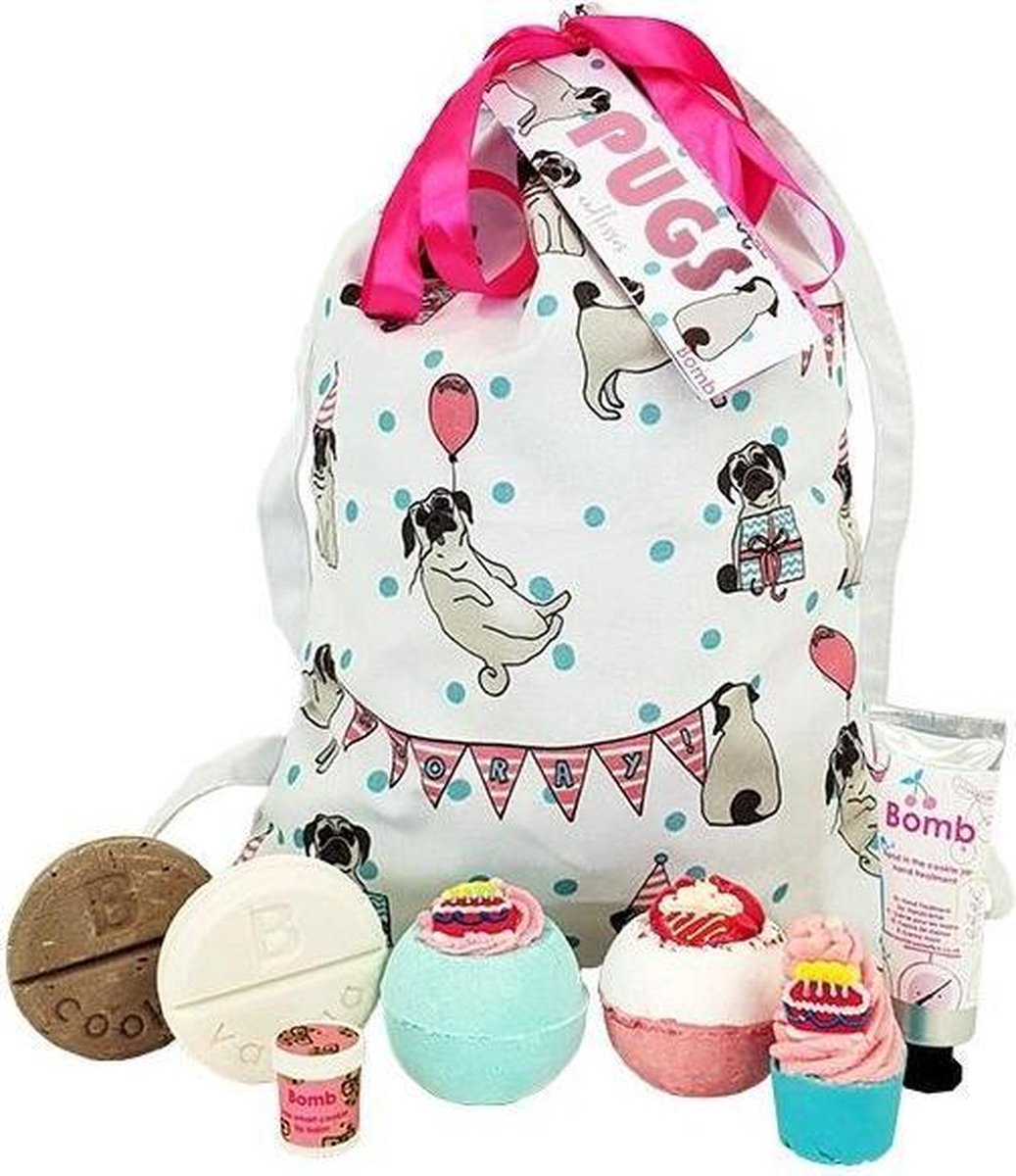 Goedkoopste Bad Geschenkset Pugs & Kisses in leuke tas met handgemaakte zeep, bath bombs en veel meer!