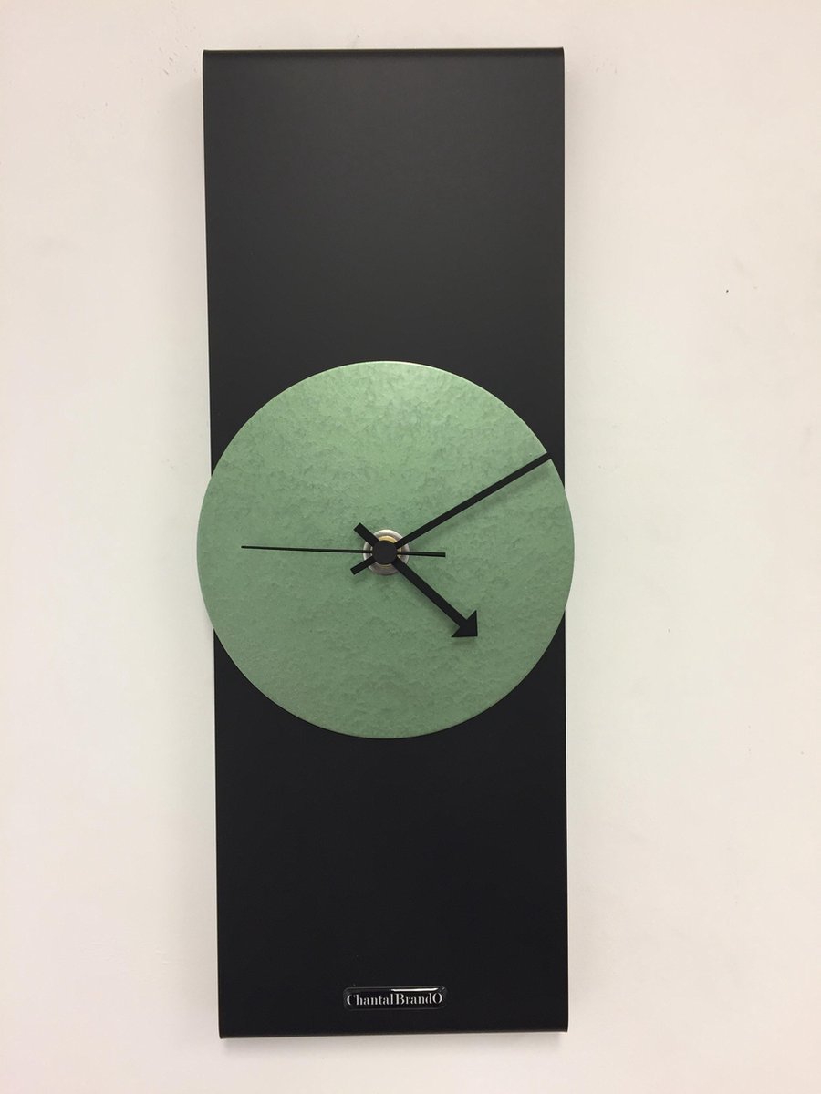 Wandklok Black Line & Hammer Green Modern Design RVS