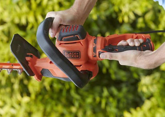 BLACK+DECKER 650W 60cm 25mm TWIST Heggenschaar - BEHTS551-QS — afbeelding 3