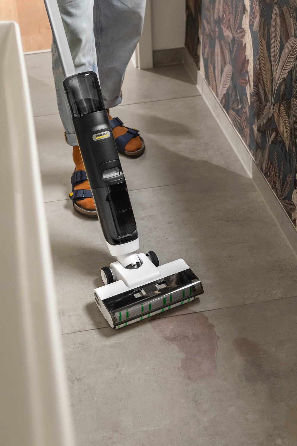 Kärcher FCV 3 Natural N vloerreiniger - Draadloze elektrische dweil met stofzuigfunctie met accuduur 30 minuten - Geschikt voor vloerkleed - tapijten en harde vloeren zoals steen, pvc en laminaat – foto 2