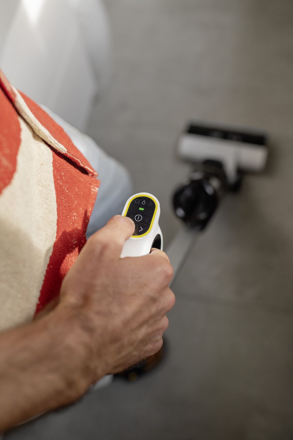 Kärcher FCV 3 Natural N vloerreiniger - Draadloze elektrische dweil met stofzuigfunctie met accuduur 30 minuten - Geschikt voor vloerkleed - tapijten en harde vloeren zoals steen, pvc en laminaat – foto 7