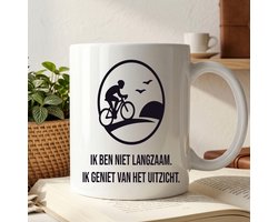 Mok Ik ben niet langzaam. Ik geniet van het uitzicht - Bicycle - Cycling Lover Tee - Bike Lover Gift - Cyclist - Mountain Biking - Fietsliefhebber - Wielrennen - Fietser Cadeau - Cycling Adventure