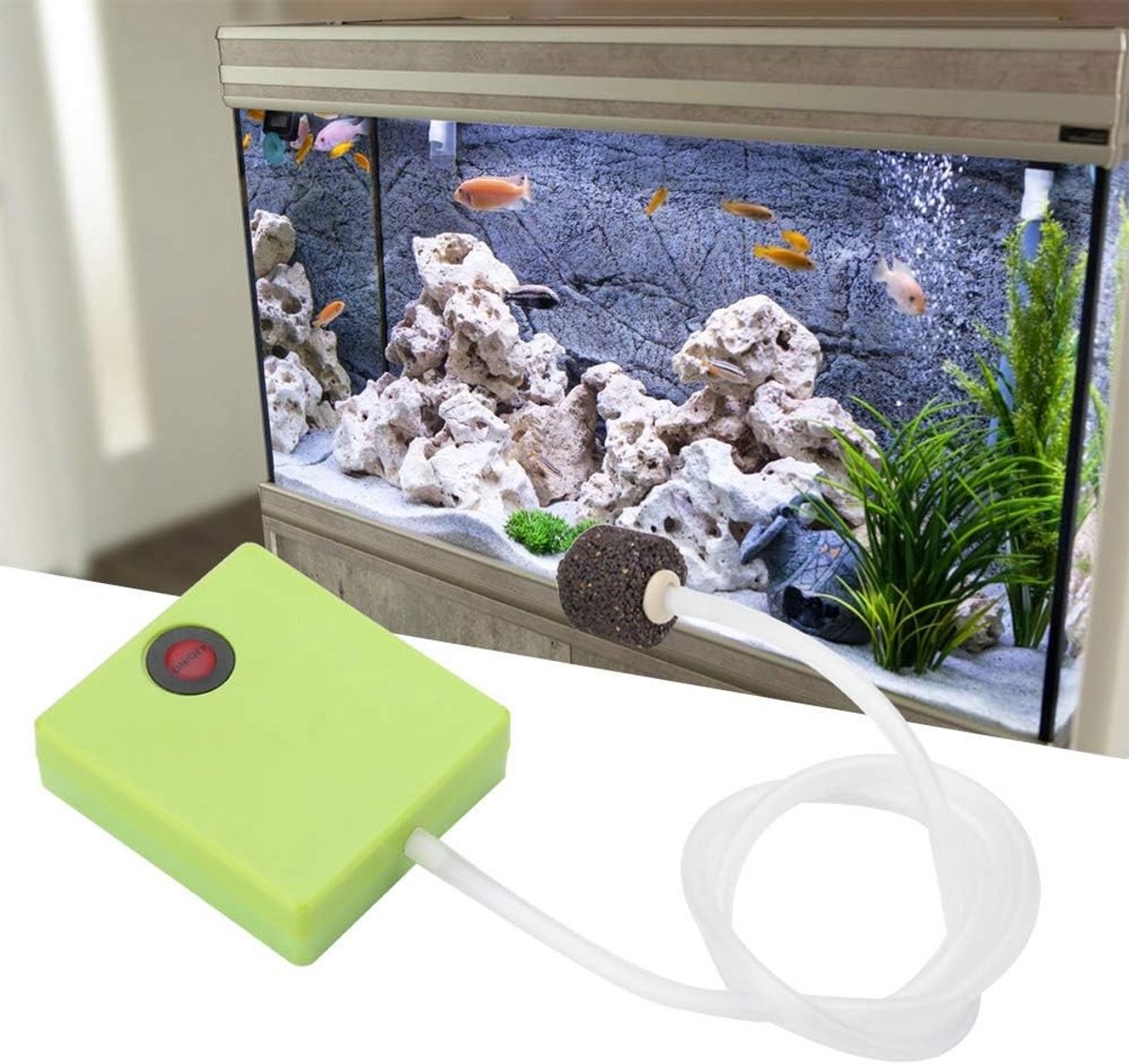 Krachtige Draagbare Luchtpomp voor Aquariums met Batterij, Inclusief Luchtsteen voor Eiwitafschuimers tot 100L