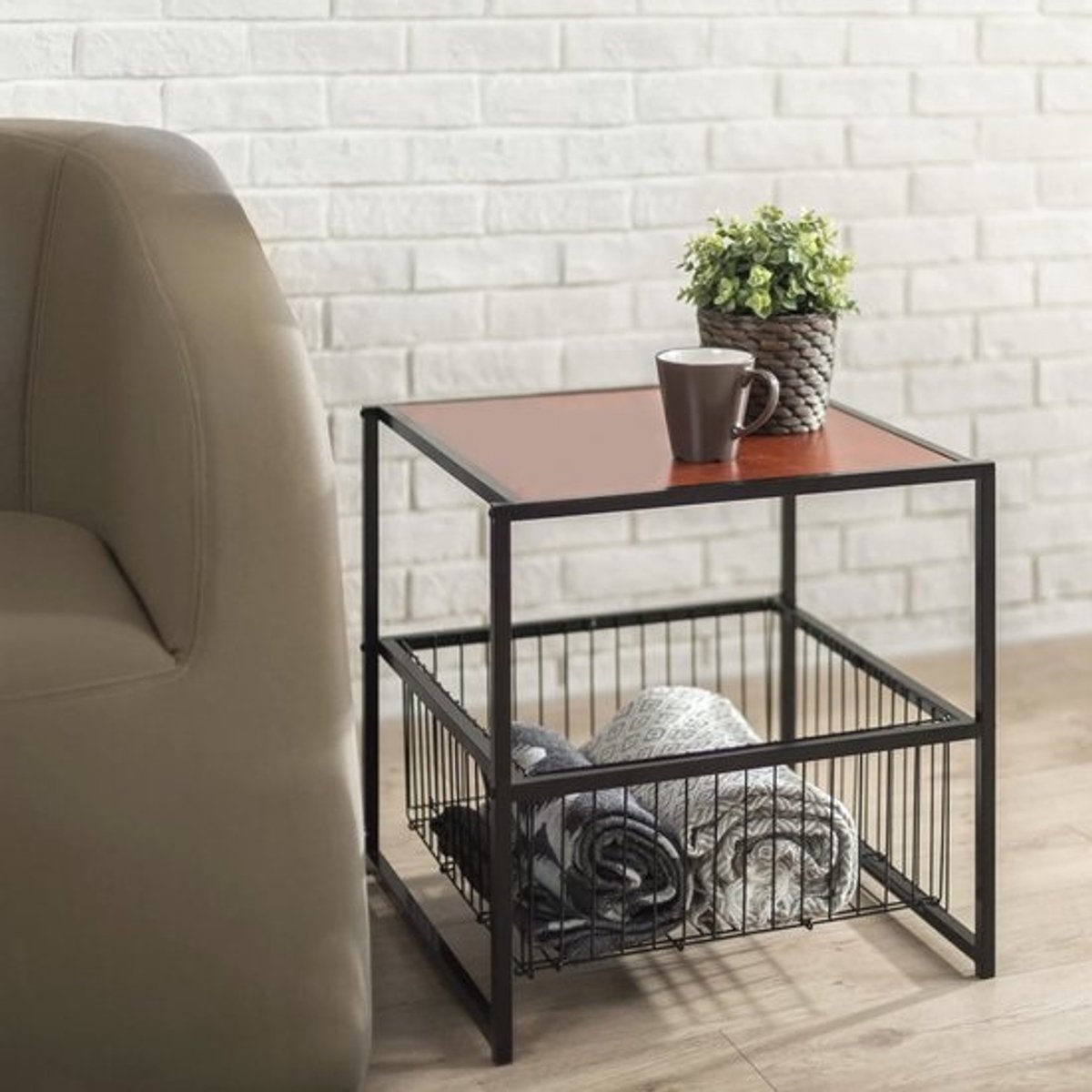 Bijzettafel met Zwart Frame en Opbergmand - 51 cm - Eenvoudige Montage - Luxe en Moderne Styling