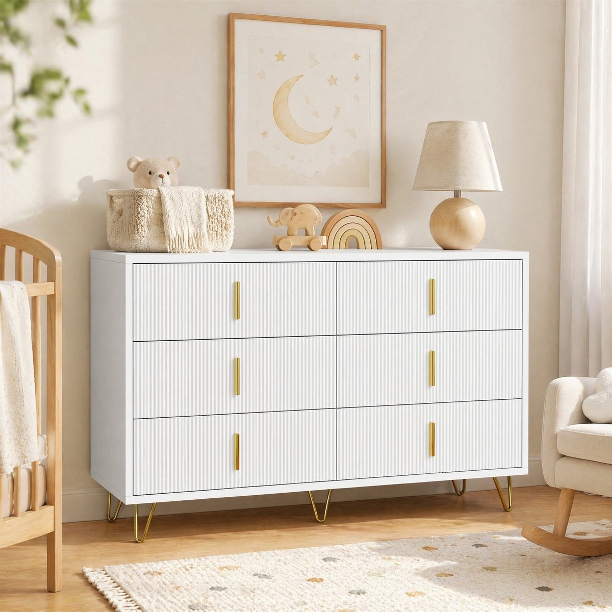 MEUNIQ Dressoir 120 x 40 x 77 cm met 6 lades, golfstructuur, gouden handgrepen en poten, opbergkast voor woon-, eet- of slaapkamer, wit en goud