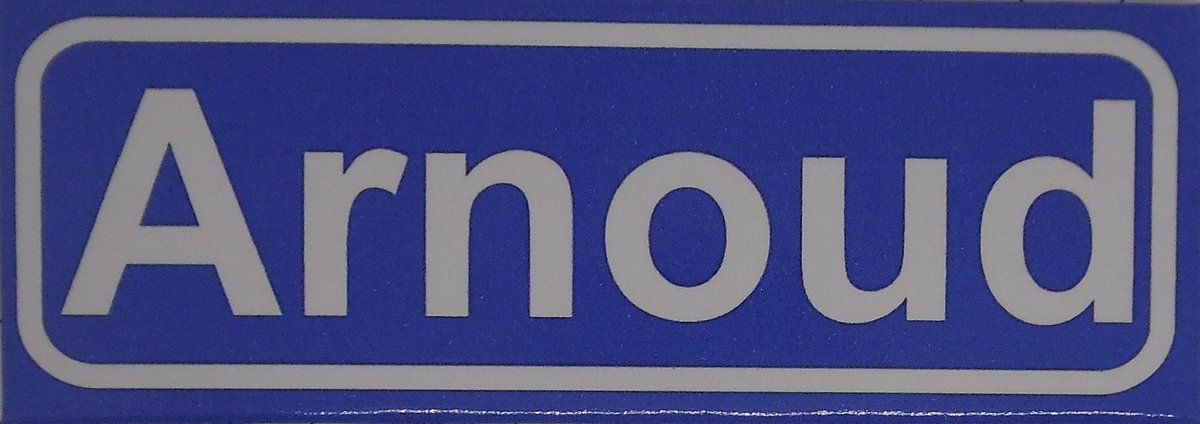 Souv© - koelkast magneet - plaatsnaam bord - kombord - souvenir - koelkastmagneetje - relatiegeschenk Arnoud