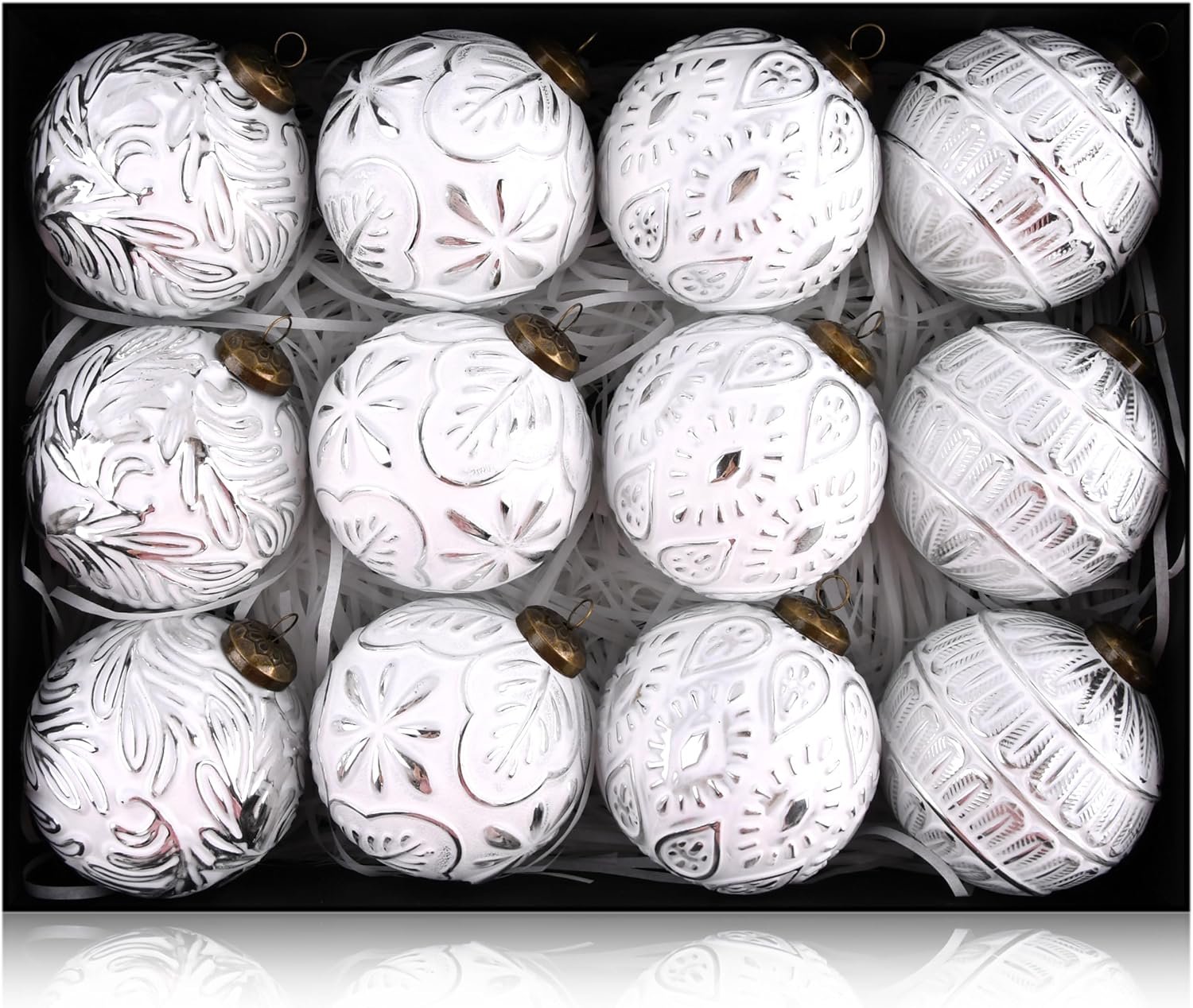 Kerstballenset - Vintage kerstboomversieringen - 12 stuks - Kerstballen in landelijke stijl - Kerstdecoratie voor binnen - 80 mm (3,15 inch) kersttafereel - Kerstballen voor in de boom - zliver en wit