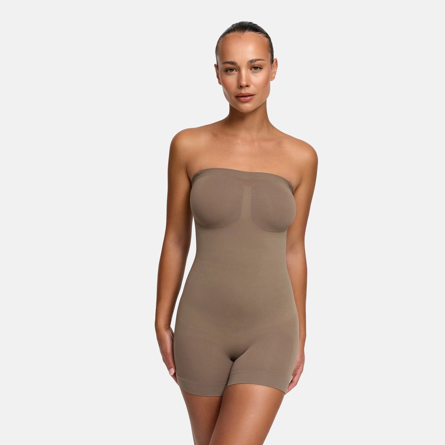 cfab Strapless corrigerende bodysuit met shortje - Taupe - 3XL - Corrigerende Body - Naadlos - corrigerend ondergoed dames