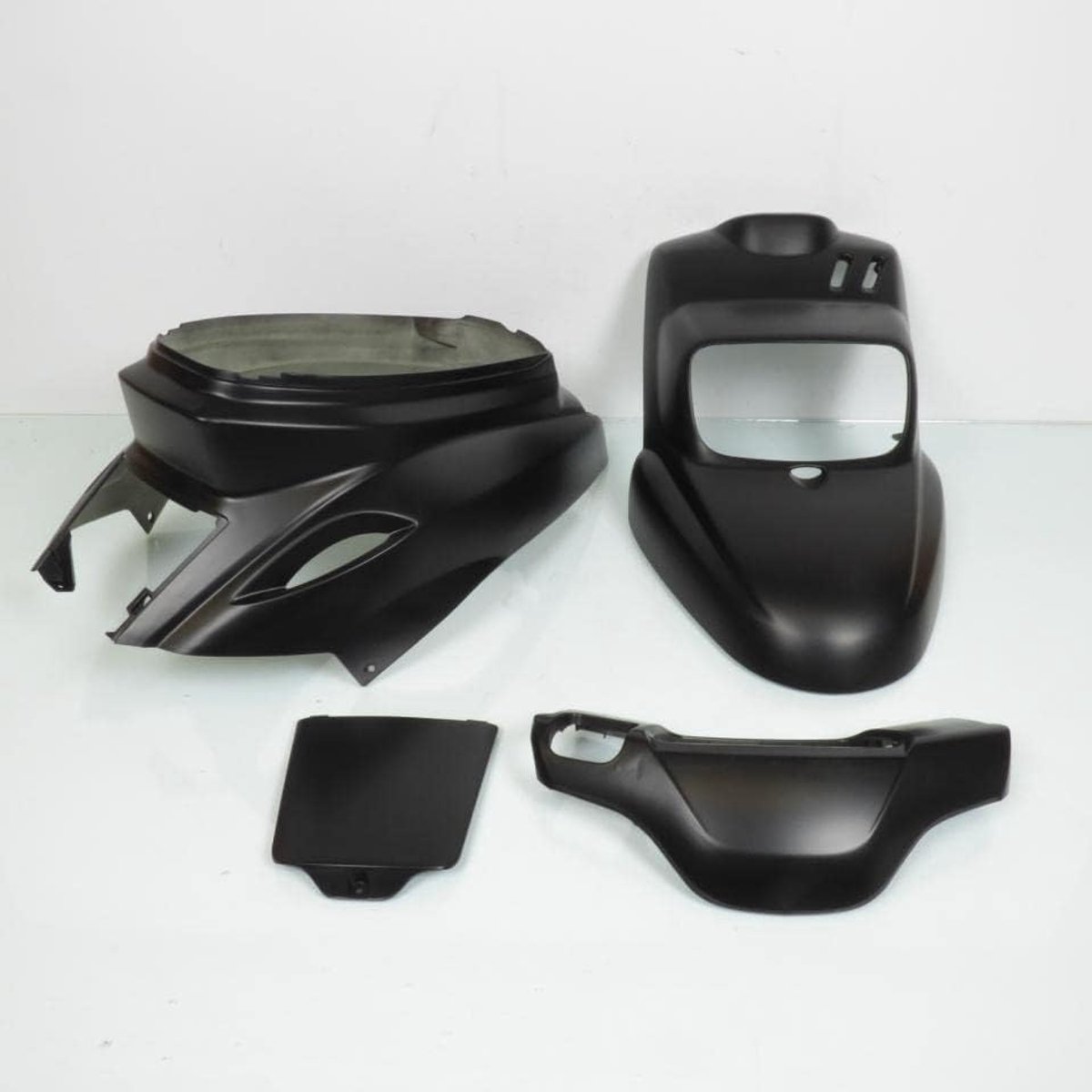Kit kuip p2r voor scooter yamaha 50 bw's 2004 nieuw