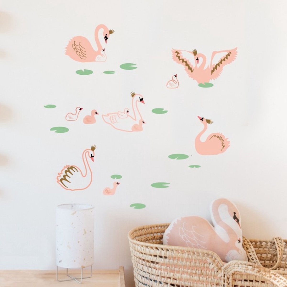 MIMI'Lou Muursticker Zwanenmeer Kinderkamer