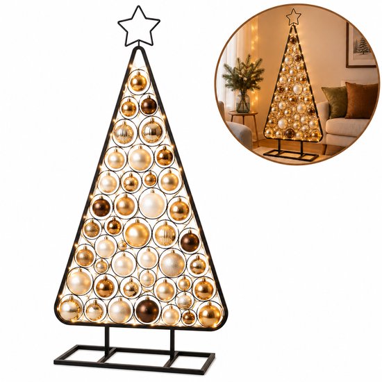 Arbre de Noël moderne en métal noir décoré de boules de Noël dorées et blanches et de guirlandes lumineuses, sur fond blanc. L'encart montre l'arbre dans un intérieur.