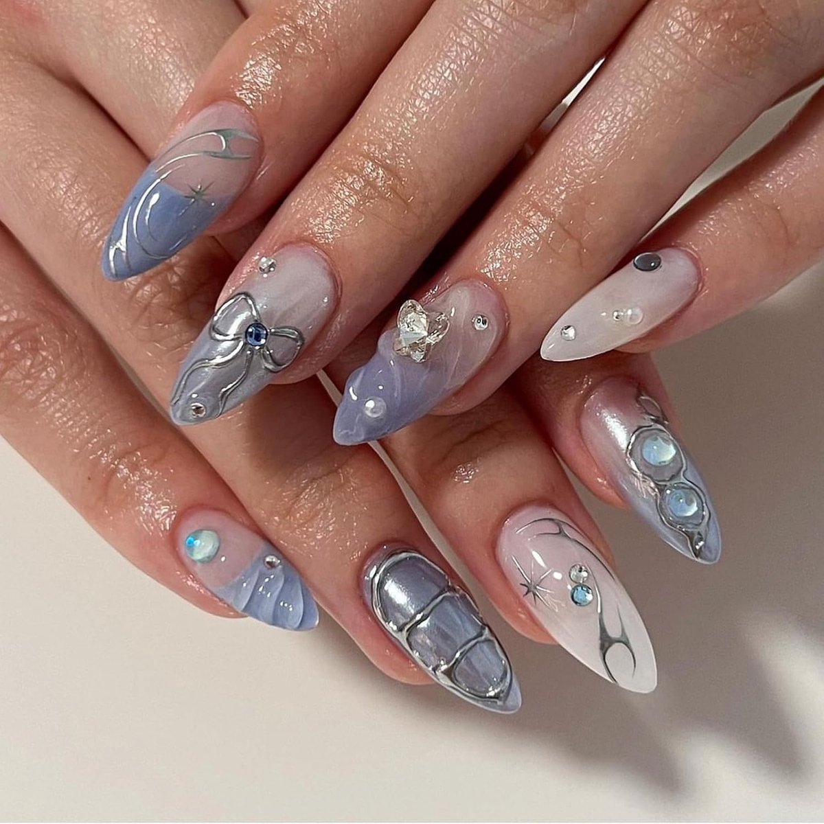 3D Handgemaakte kunstnagels, amandel, om op te plakken, met bedels, blauw, met strass, strass, Franse kunstnagels, voor vrouwen en meisjes, 24 stuks
