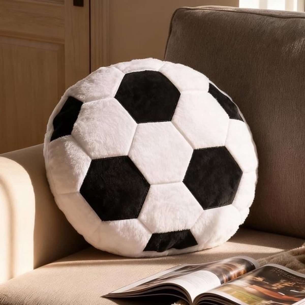 Zacht voetbalkussen voor kinderen - fluffy sportbal-zitkussen, 35 x 35 cm