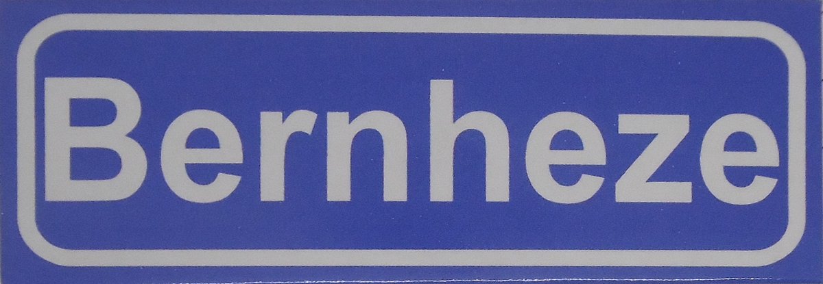 Souv© - koelkast magneet - plaatsnaam bord - kombord - souvenir - koelkastmagneetje - relatiegeschenk Bernheze