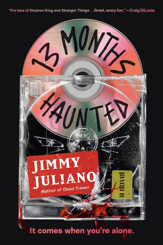 Boekomslag met een cd van '13 Months Haunted' van Jimmy Juliano. Rode en oranje tinten, met bloedspatten.