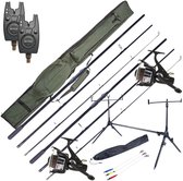 Complete Ultimate karpervisset met twee hengels, molens, beetmelders, rod pod, foudraal en accessoires.