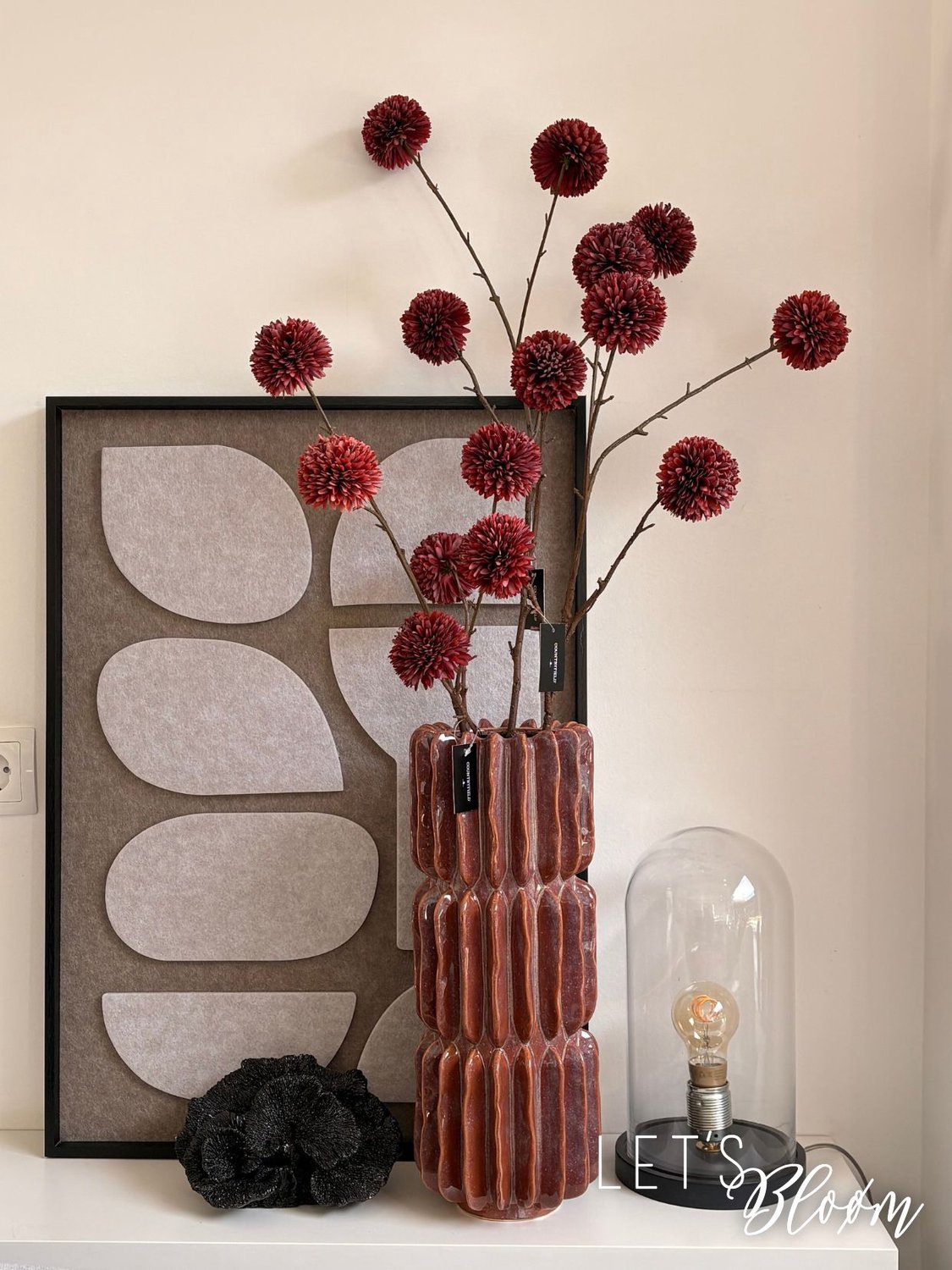 Let's Bloøm | Pompom tak | Chrysant tak | Rood | Bruin | Burgundy | 1 meter | Herfst | Winter | Decoratieve tak | Countryfield | Zijden tak | Kunst tak |