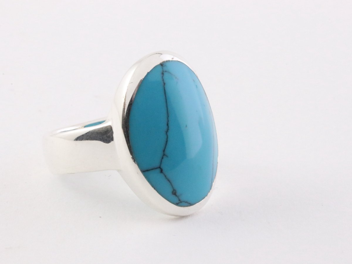 Ovale zilveren ring met blauwe turkoois - maat 17