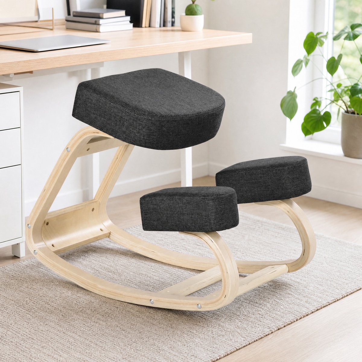 OKWISH Bureaustoelen - Bureaustoel Ergonomisch Kniestijl - Stevige Gestoffeerde Zitting - Voor Werkplek en Studie - 69×51×58 cm - Hout - Zwart