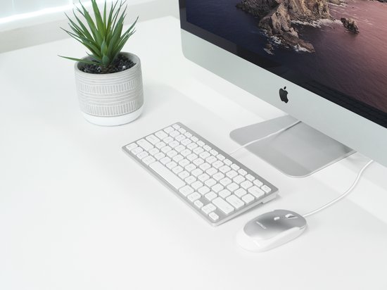 Macally UCASLIMKEYCA Compact bedraad USB-C en USB-A toetsenbord voor Apple Mac en iPad - Witte toetsen - U.S. Engels (QWERTY) layout — cadeau in Elektronica - foto 6