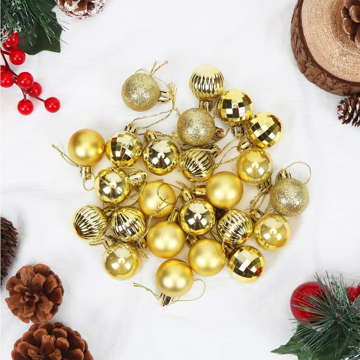 Kerstballen van 3 cm, mini-kerstballen van kunststof voor kerstboomversiering, kerstballen, verpakking met 6 verschillende designs