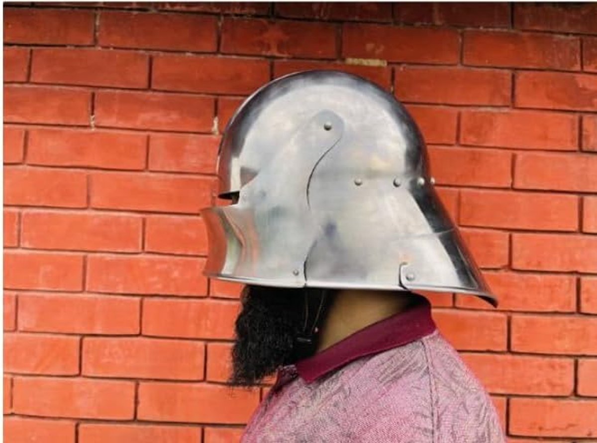 Duitse helm - Battle warrior gothic helm