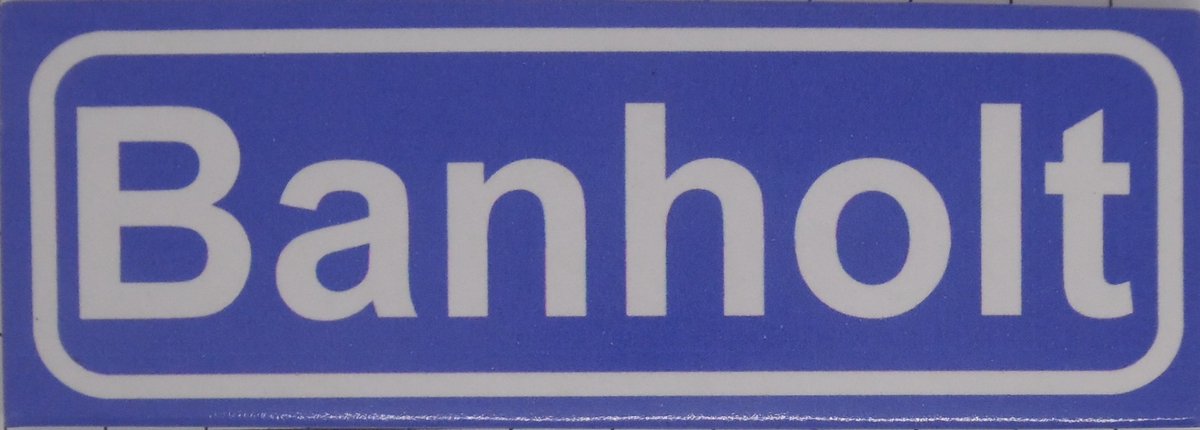 Souv© - koelkast magneet - plaatsnaam bord - kombord - souvenir - koelkastmagneetje - relatiegeschenk Banholt