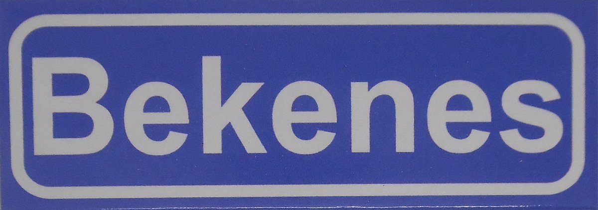 Souv© - koelkast magneet - plaatsnaam bord - kombord - souvenir - koelkastmagneetje - relatiegeschenk Bekenes