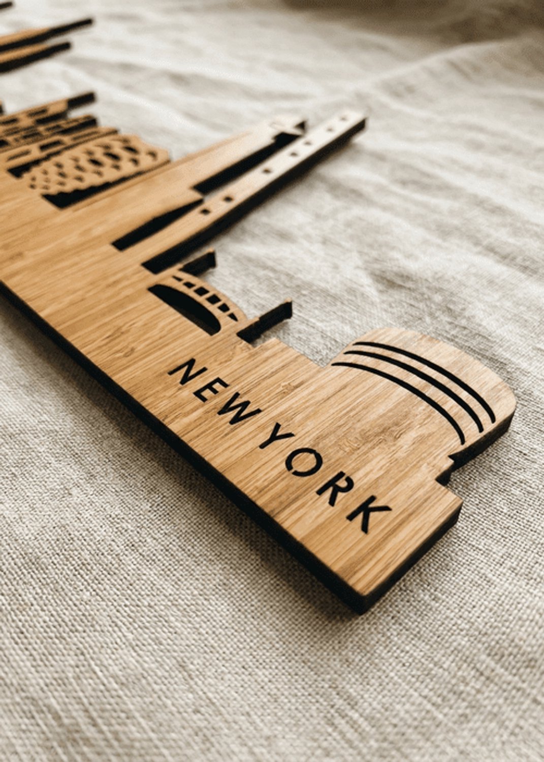 Houten Skyline New York | Wanddecoratie voor aan de muur | Bamboe | 70 x 14 cm