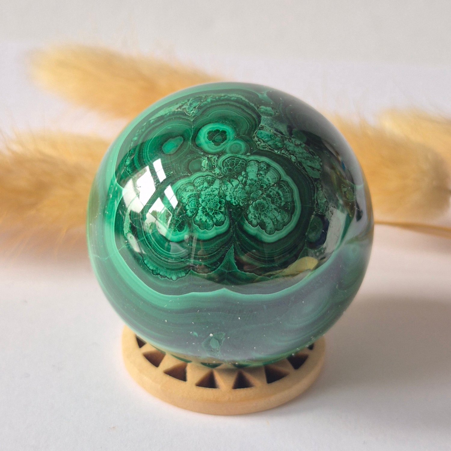 Moonlight Gemstones Malachiet Edelsteen Bol – 50 mm | 186 gram Meerkleurig
