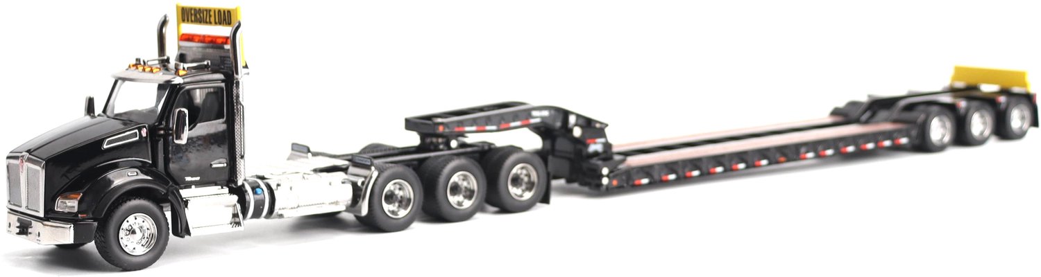 Kenworth T880 SBFA Daycab Tridem Tractor met Trail King TK120HDG Dieplader Trailer - Diecast Masters - Schaal 1:50 -Transportseries