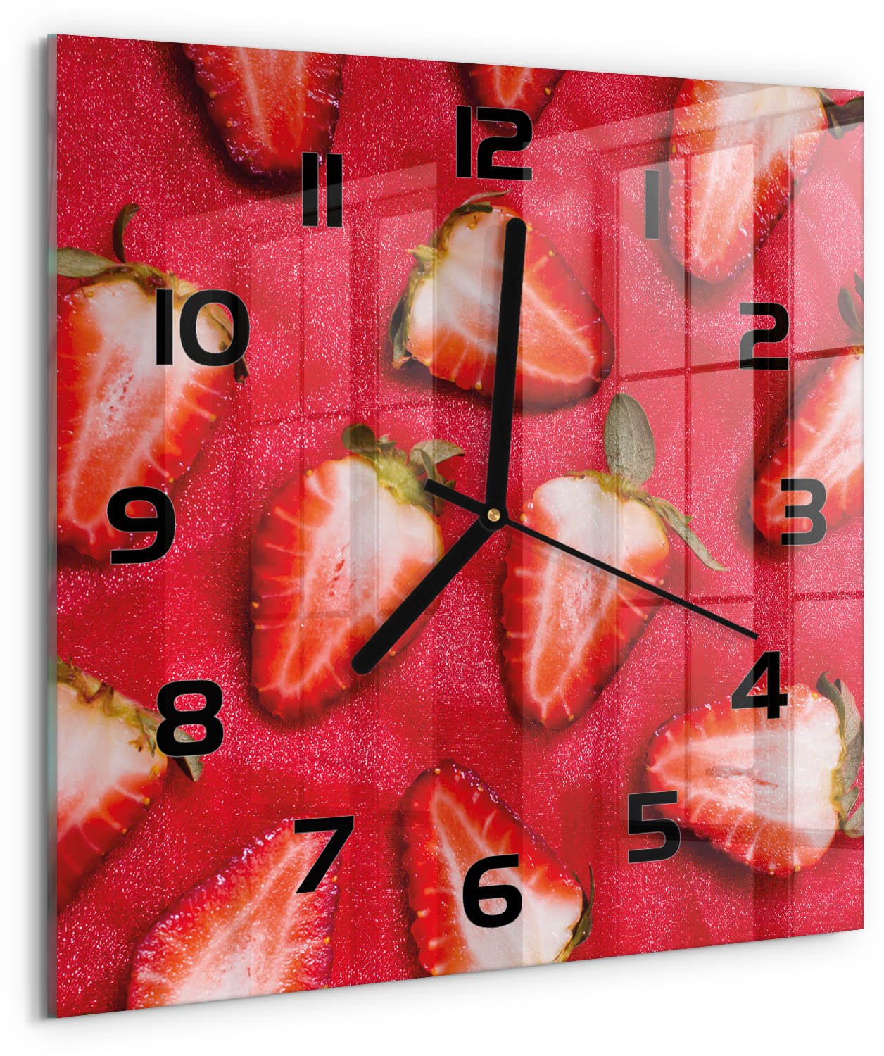 TULUP Wandklok - Gesneden aardbeien Moderne Wandklok Glas - 30x30 cm - Rood Wandklok Glas Decoratie - Zwarte handen - Vierkante Klok - Glazen Wandklok Design - Klok Glas Met Opdruk